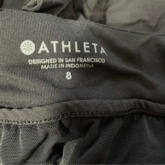 Athleta Trekkie Bermuda Shorts (596504) Black womens size 8 - Picture 9 of 9